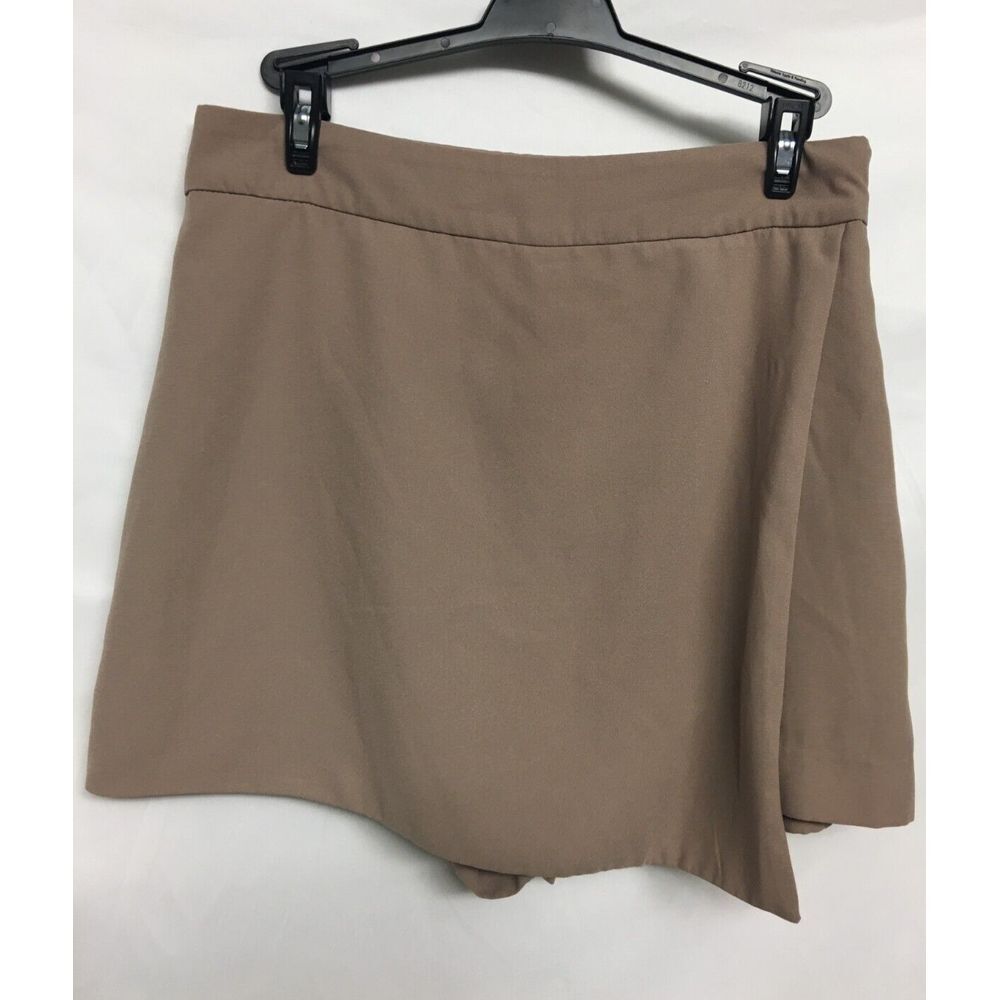 Forever 21 Skort Shorts Large Contemporary Tan Wrap Faux Wrap‎ Mini Skirt Dressy